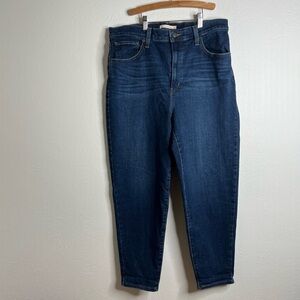 Levi's Women's Blue Denim High Waisted Mom Jeans Size 32